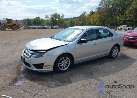 2012 Ford Fusion S z USA, uszkodzony, nr VIN 3FAHP0GAXCR175072